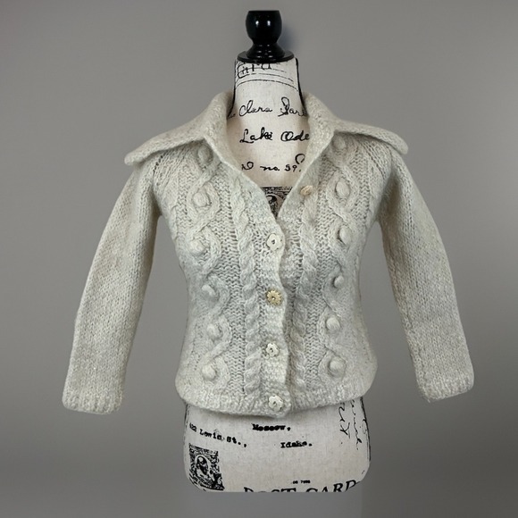 Free People Cable Knit Cardigan Flower Buttons Cottagecore Chunky Sweater Small - Picture 1 of 6
